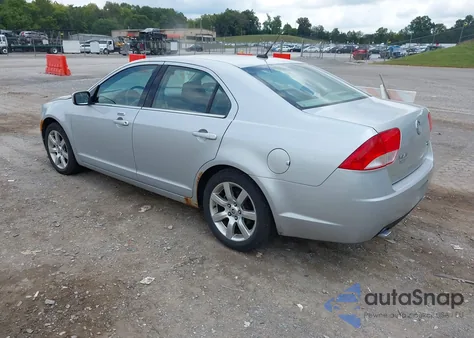 2010 Mercury Milan Premier z USA, uszkodzony, nr VIN 3MEHM0JG4AR653126